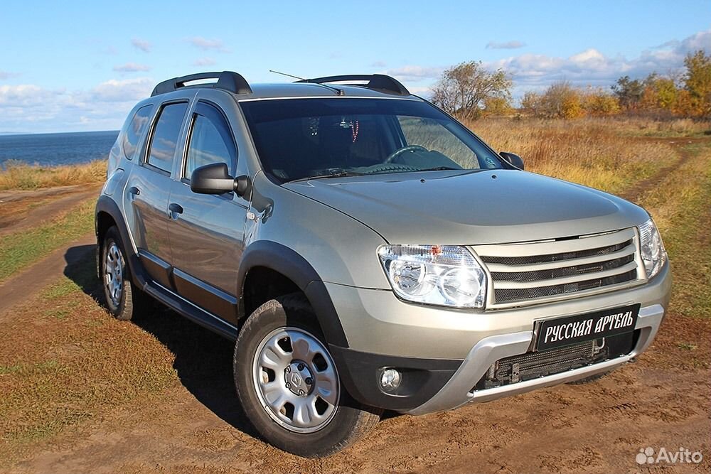 Решетка радиатора Renault Duster (1 тип)