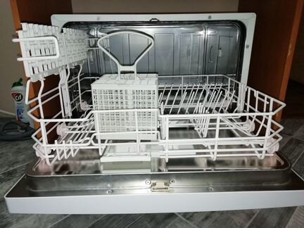 Посудомоечная машинка Электролюкс