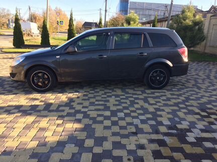 Opel Astra 1.6 МТ, 2010, 114 000 км