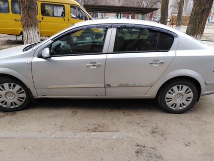 Opel Astra 1.8 МТ, 2008, 150 000 км