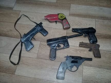 Пистолет жесть СССР игрушка