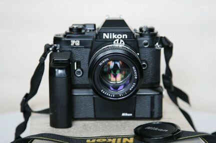 Фотокамера Nikon FG