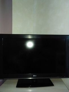 Телевизор LG HD (1366x768) диагональ экрана 32