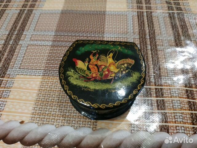 Лаковая шкатулка Мстера 