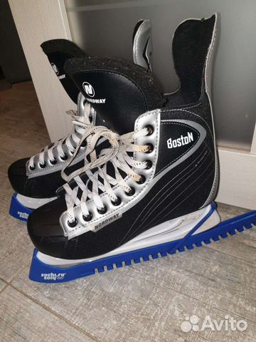 Коньки хоккейные