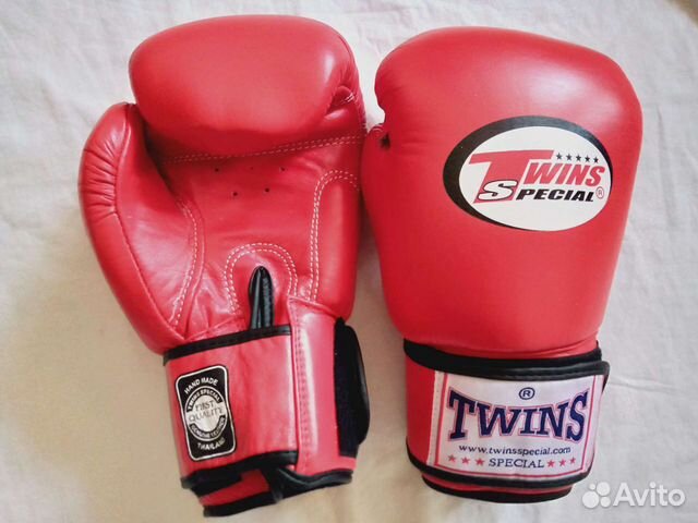 Боксерские перчатки