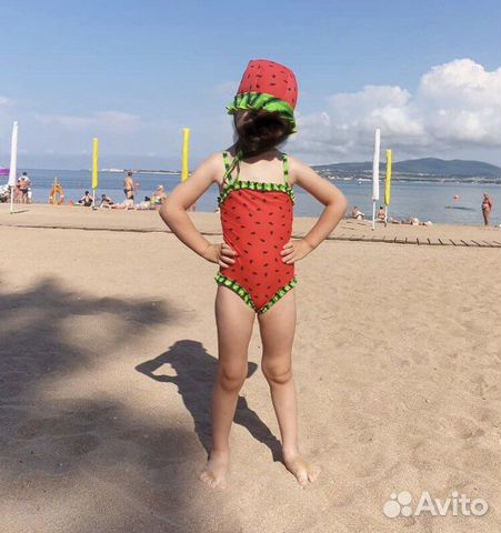 Купальник и шапочка на 3 года