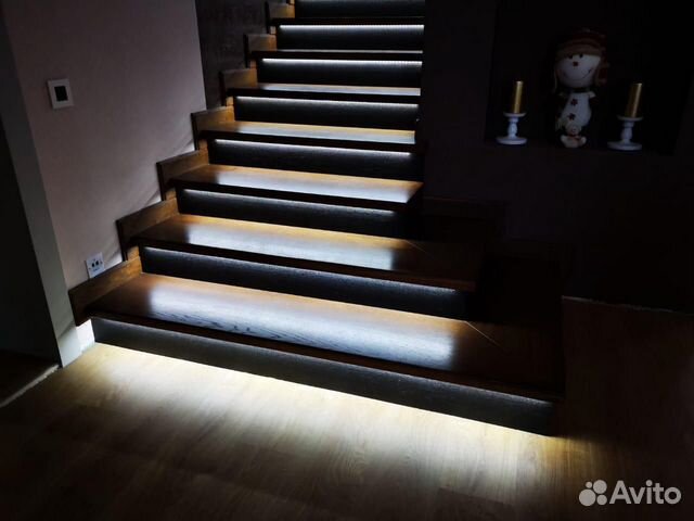 Умная подсветка лестниц. Бегущий огонь