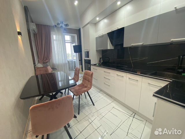 

1-к. квартира, 64 м², 3 кровати