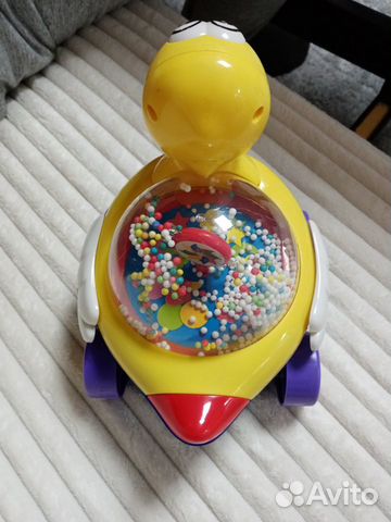 Светомузыкальная утка на колесах