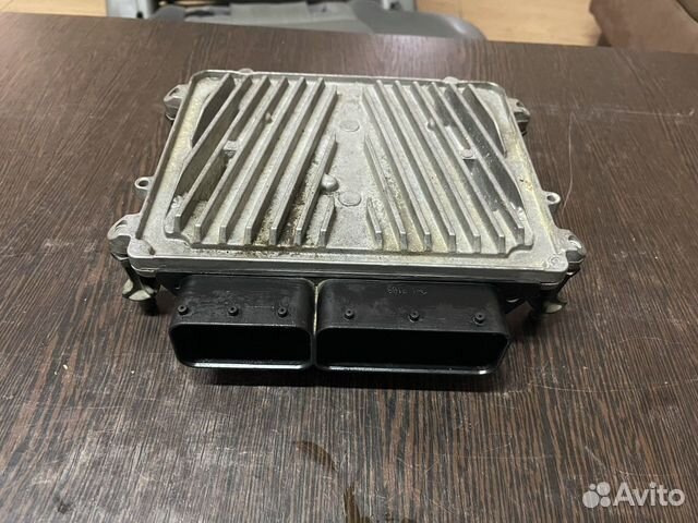 Блок управления двигателем Mercedes W204 W221 M272