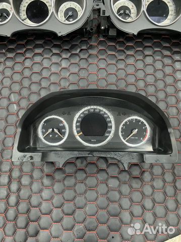 Щиток приборов W204