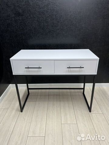Консоль / Туалетный столик