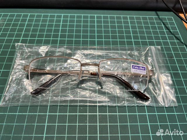 Новые мужские очки -2,5