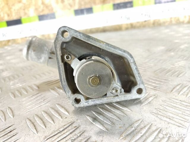 Термостат Nissan Teana j32