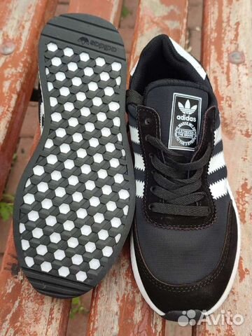 Кроссовки adidas