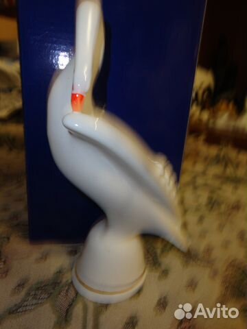 Фарфоровая статуэтка 