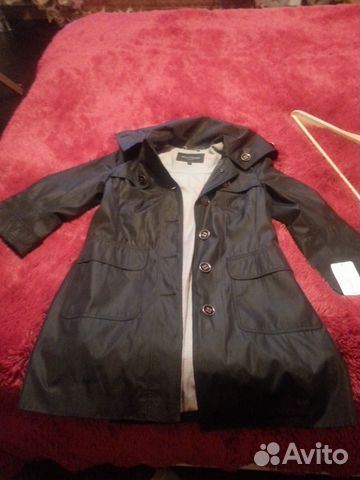 Новый брендовый плащ Новый брендовый плащ