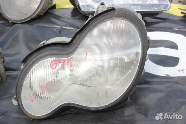 Фара левая MB C200 W203 Фара левая MB C200 W203