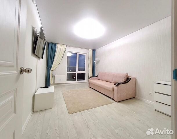 

1-к. квартира, 44 м², 10/18 эт.