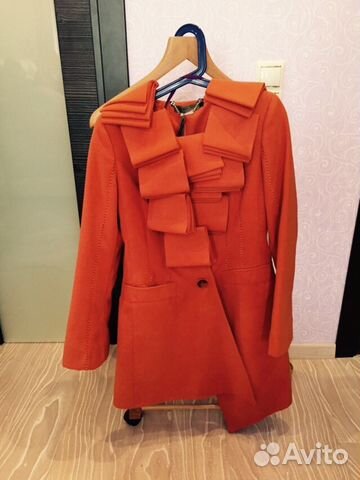 Стильное, необычное пальто. Новое. Италия Стильное, необычное пальто. Новое. Италия