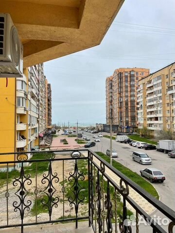 

3-к. квартира, 135 м², 2/6 эт.