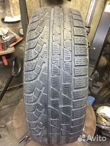 Pirelli Sottozero Winter 210 Serie 2 205/65/17 Pirelli Sottozero Winter 210 Serie 2 205/65/17