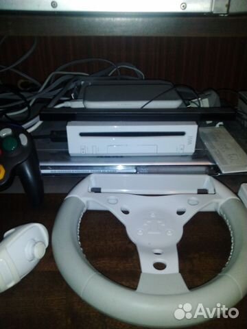 Nintendo Wii чипованная весь комплект Nintendo Wii чипованная весь комплект