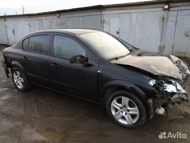 Разбираю Opel Astra H Опель Астра Ш седан 2009 z