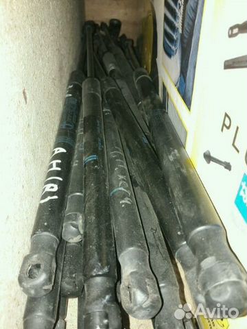 Амортизатор крышки богажника Опель Астра Н