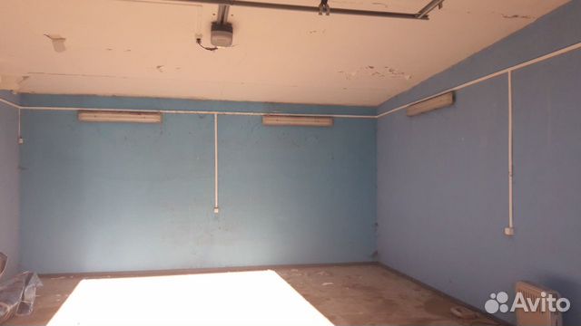 Гараж, > 30 м²