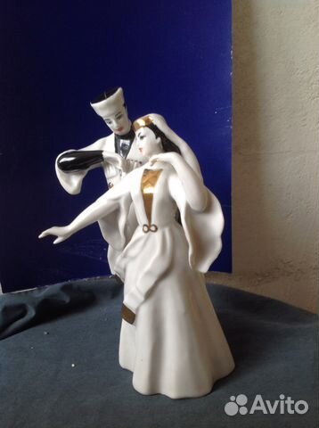 Фарфоровая статуэтка грузинский танец Дулёво СССР