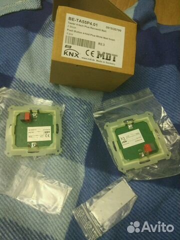 Выключатель 4 кл. KNX MDT BE-TA55P4. 01