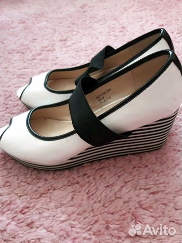 Балетки и туфли новые