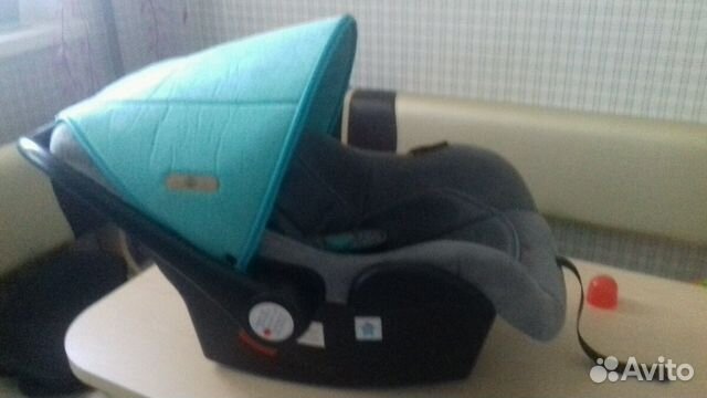 Автомобильное кресло