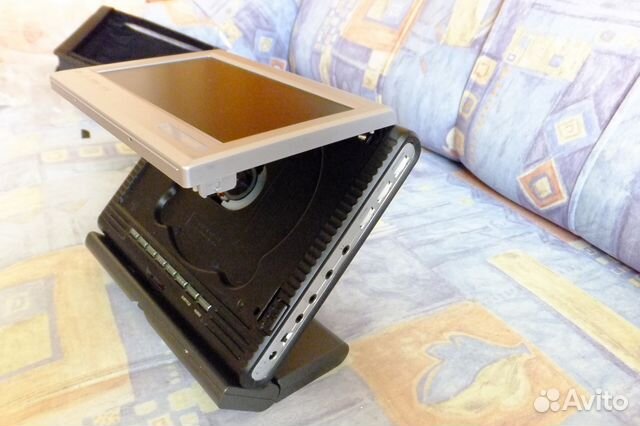 Автомобильный DVD - плеер fantom SDV77-BDF Автомобильный DVD - плеер fantom SDV77-BDF