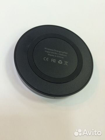 Беспроводное зарядное устройство Qi + кабель USB Беспроводное зарядное устройство Qi + кабель USB
