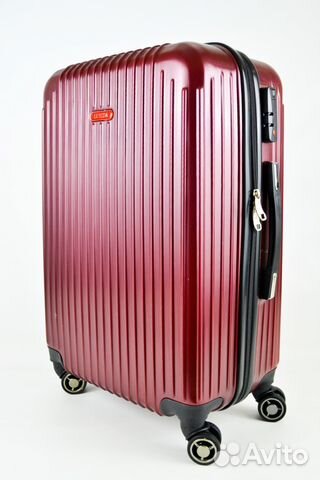 Чемодан на колесах Чемодан на колесах