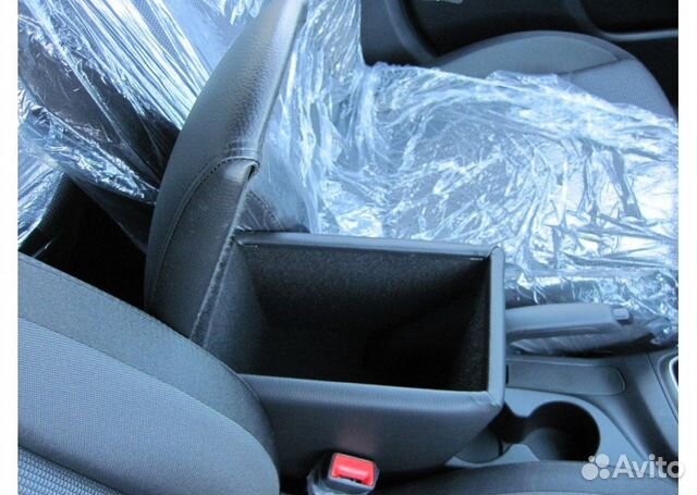 Подлокотник Hyundai Solaris 2 Подлокотник Hyundai Solaris 2
