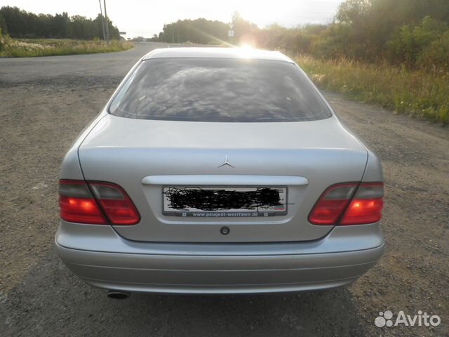 Продам бампер мерседес CLK w-208