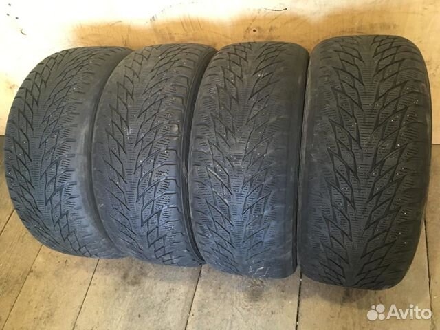 Шины 225/50 R17 б/у 4шт Nokian hakka R2