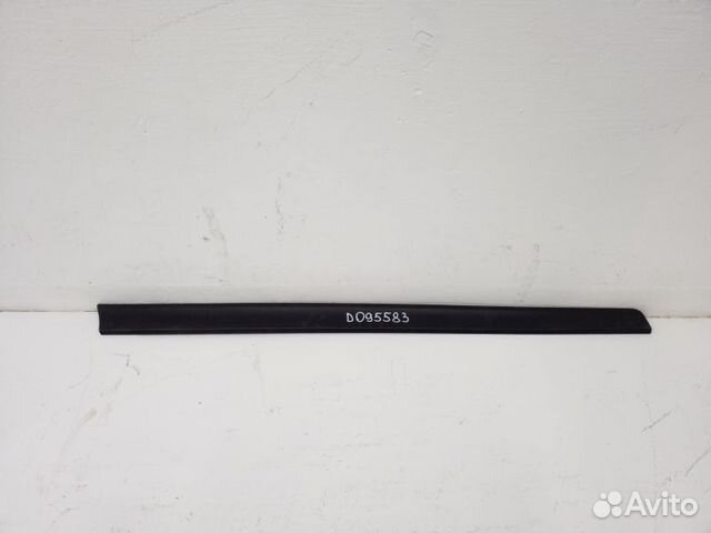 Накладка двери передней левой Nissan X-Trail T32 Накладка двери передней левой Nissan X-Trail T32