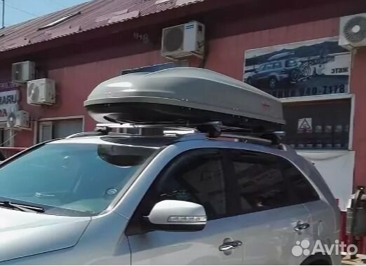 Аэродинамический автобокс на крышу автомобиля