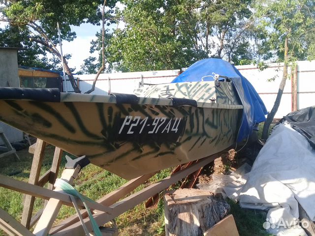 Пластиковая лодка бударка с каютой
