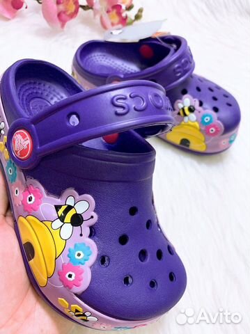 Новая детская пляжная обувь crocs