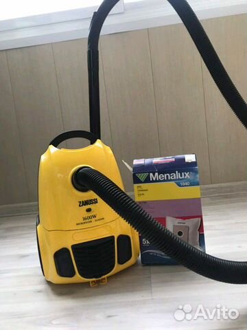 Zanussi 1600W