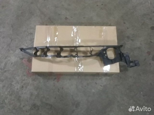 Верхнее крепление крыла бмв x5 x6 / реплика Верхнее крепление крыла бмв x5 x6 / реплика