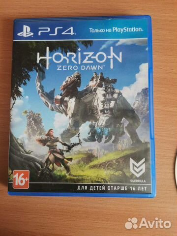 Диск на PlayStation4 с игрой Horizon Zero Dawn