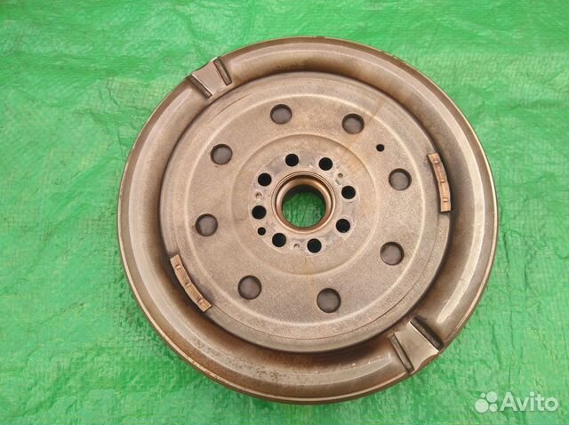 Маховик 06J105266AT Шкода Октавия А7, VW, Ауди Маховик 06J105266AT Шкода Октавия А7, VW, Ауди