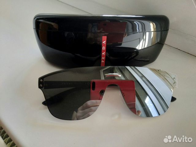 Очки солнцезащитные мужские Prada